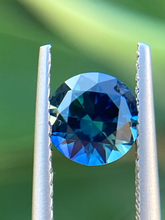 039- Steel Teal Australian Sapphire 1.45ct ROUND CUT