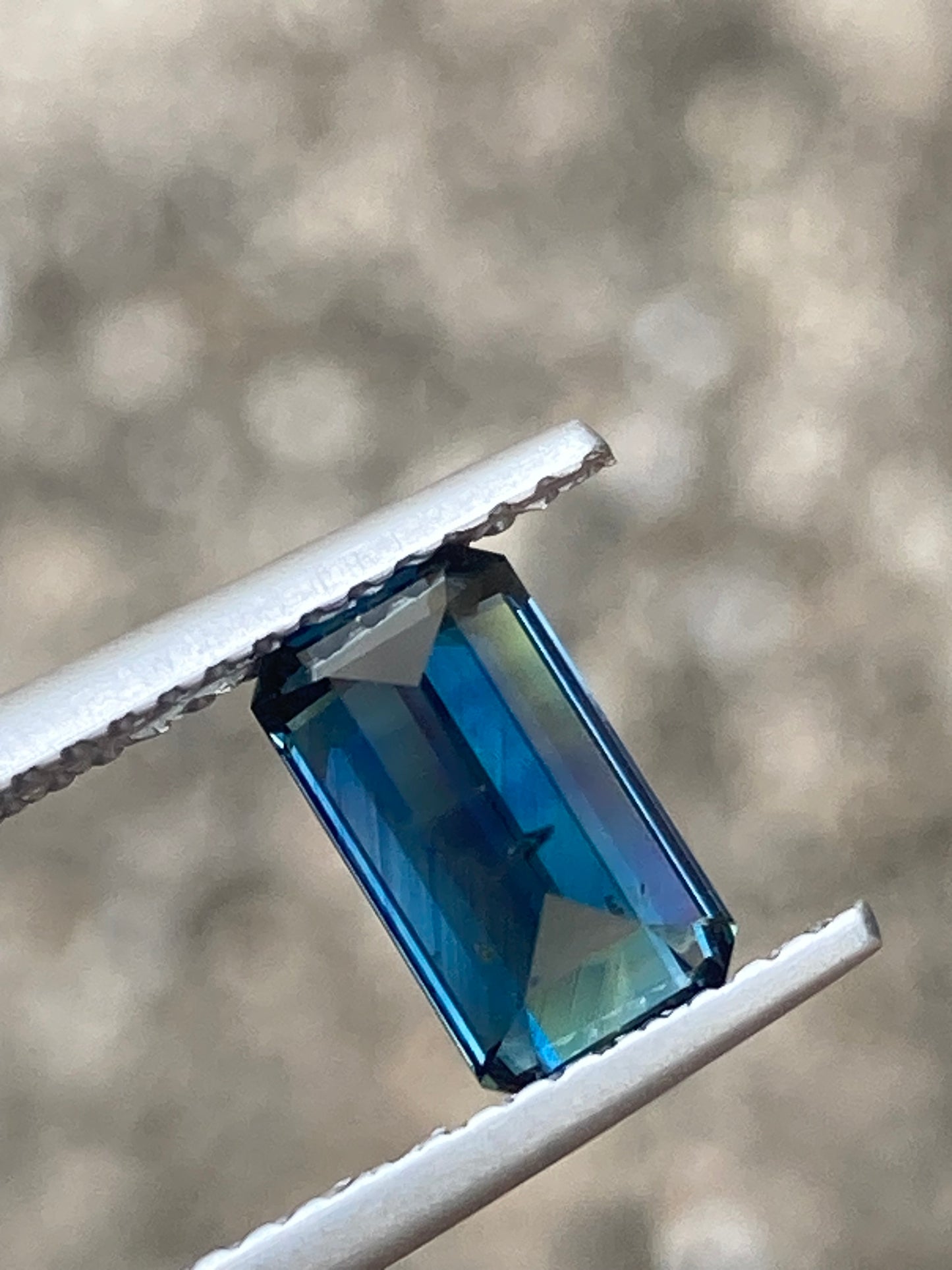023- DARK BLUE Australian Sapphire 1.7ct EMERALD CUT