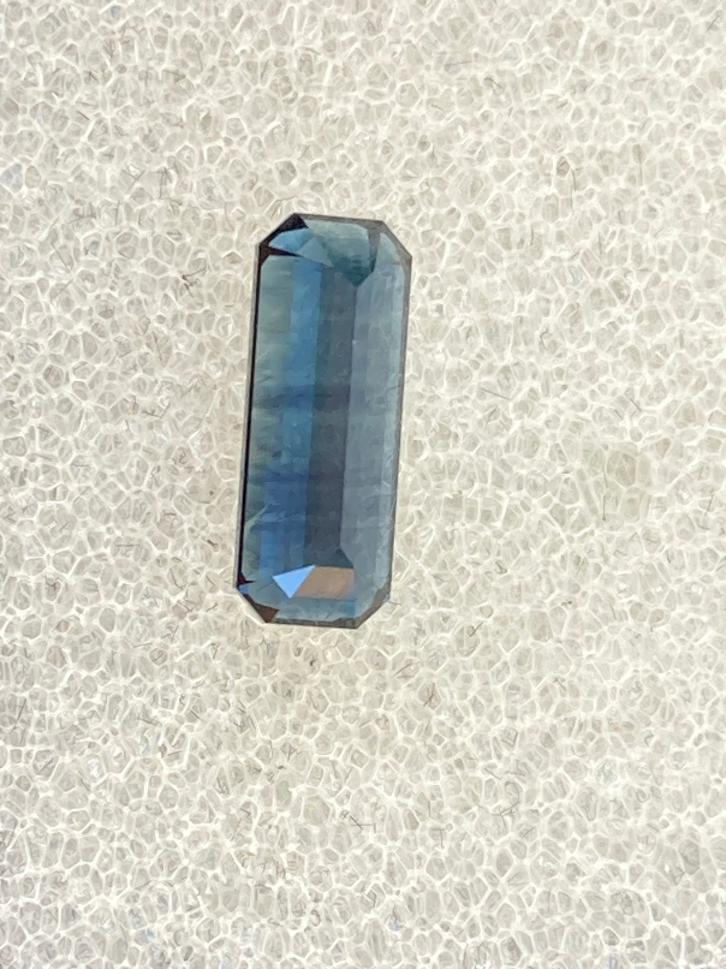 014- Dark Blue Australian Sapphire 0.83ct RECTANGLE CUT