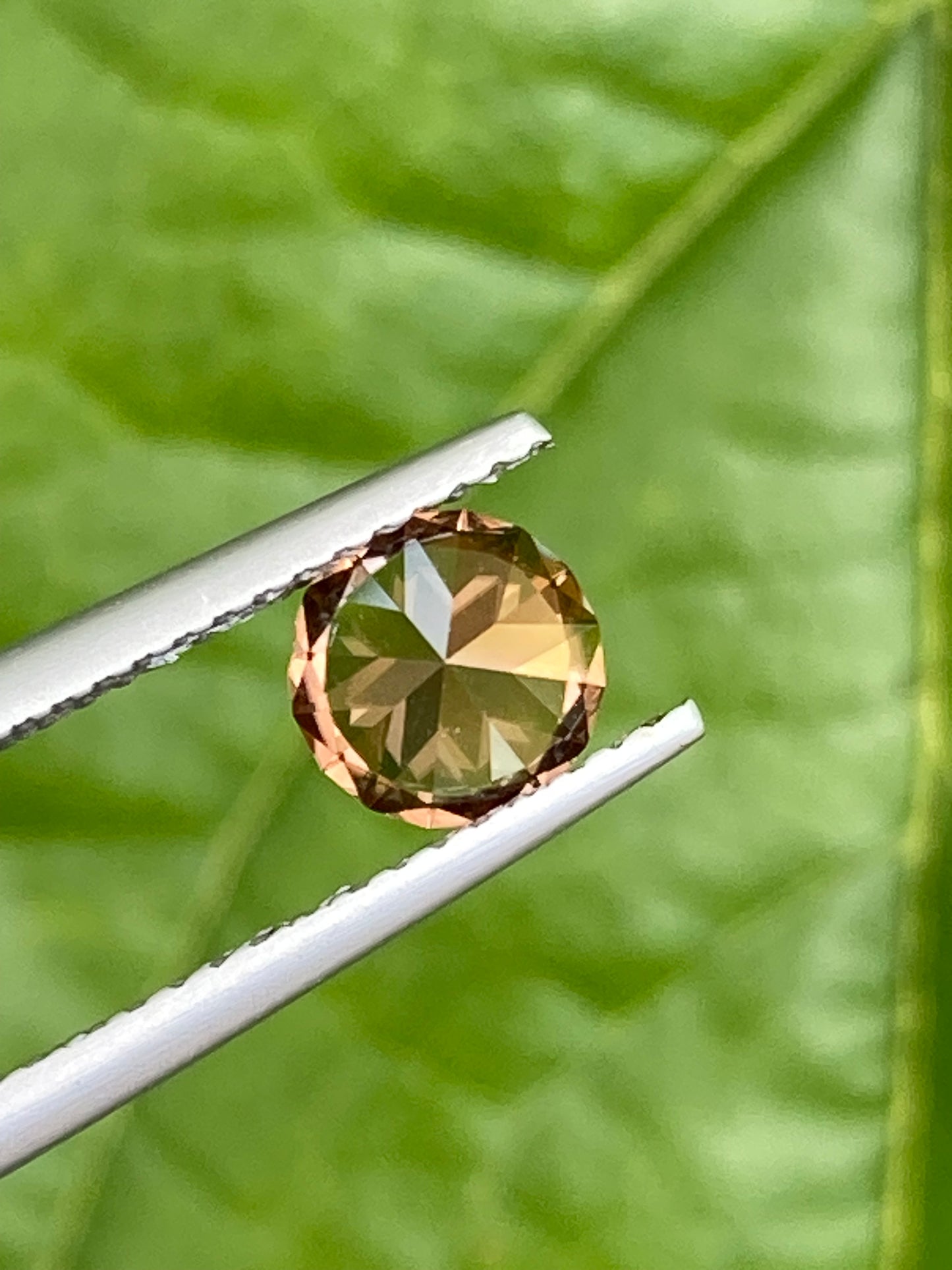 009- Orange ( beer bottle ) Natural Australian Zircon 1.15ct ROUND CUT