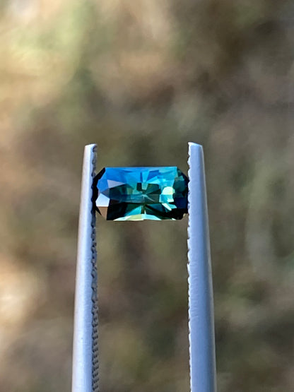 017- Green Parti Australian Sapphire 0.75ct RECTANGLE CUT