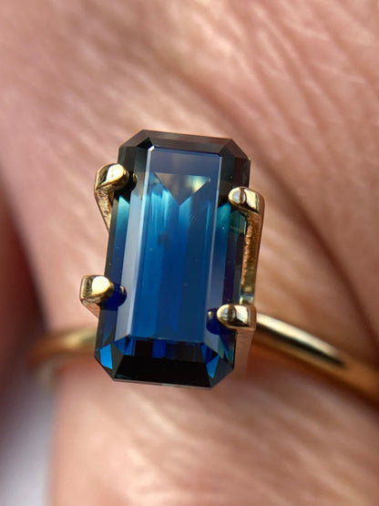 031- Australian Sapphire 3.28ct Deep Green Blue Parti EMERALD CUT engagement ring gem