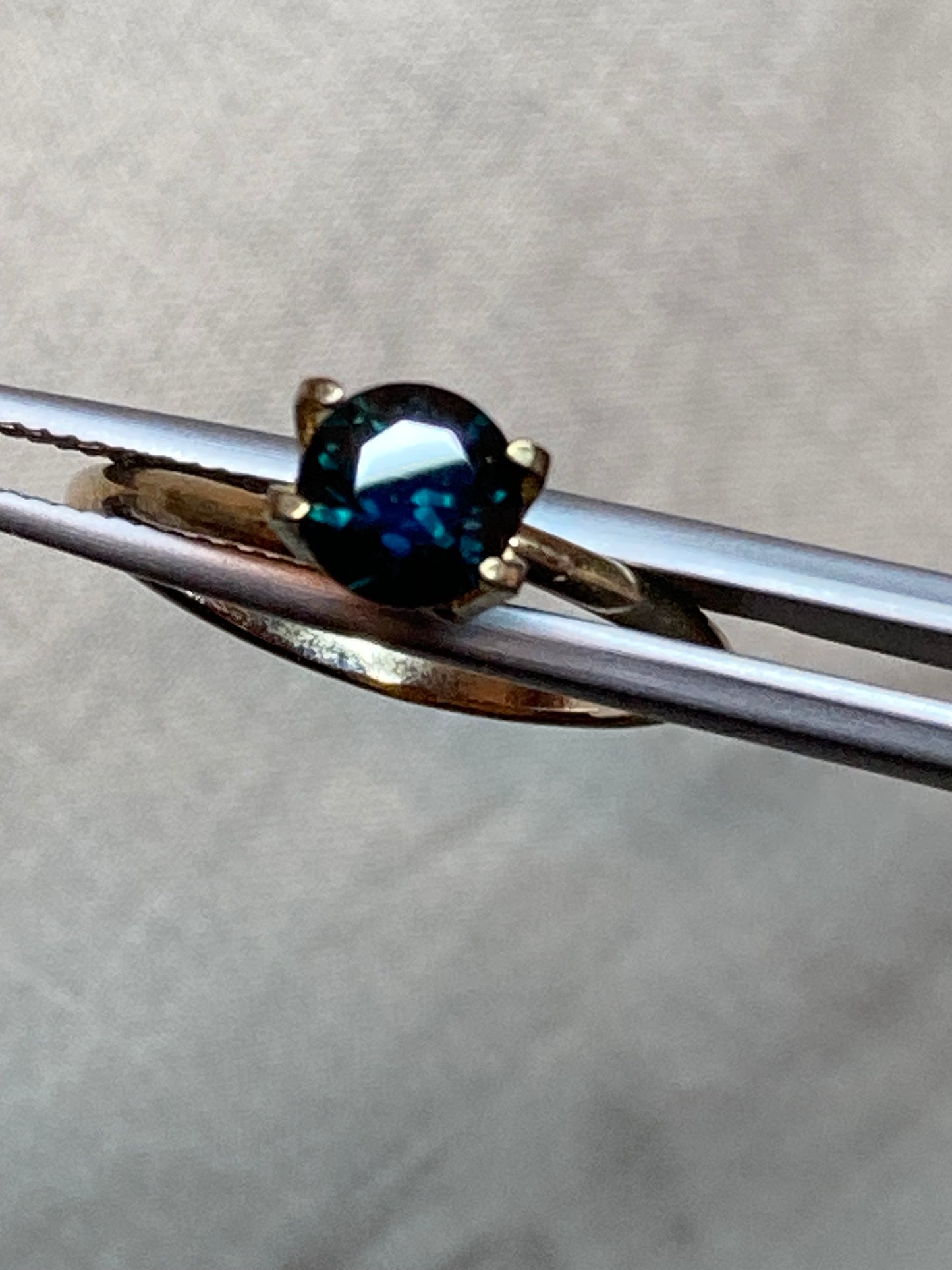 059- Dark Blue Australian Sapphire 1.27ct ROUND CUT