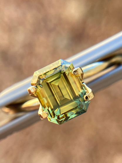 032- Australian Sapphire 2.04ct Yellow Parti EMERALD CUT engagement ring gemstone