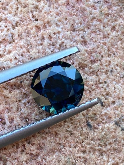 058- 1.67ct Dark Blue Australian Sapphire Round CUT Engagement stone