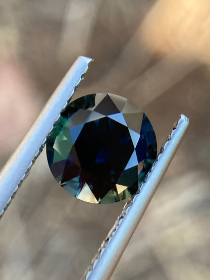 058- 1.67ct Dark Blue Australian Sapphire Round CUT Engagement stone