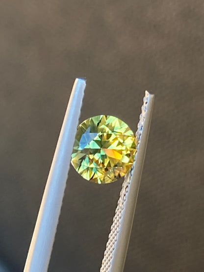 036- Yellow Parti Australian Sapphire 1.3ct ROUND CUT