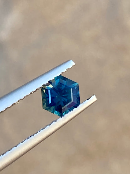 043- Silky Blue Australian Sapphire 0.67ct HEX CUT