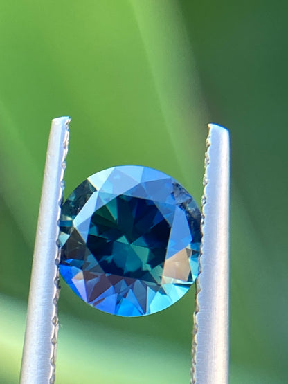 039- Steel Teal Australian Sapphire 1.45ct ROUND CUT