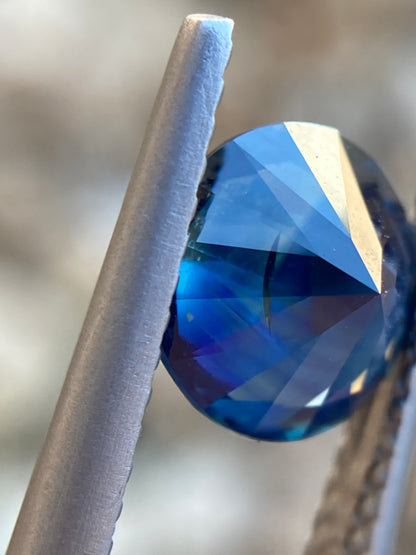 046- 1.92ct Australian Sapphire Blue Yellow Parti ROUND CUT