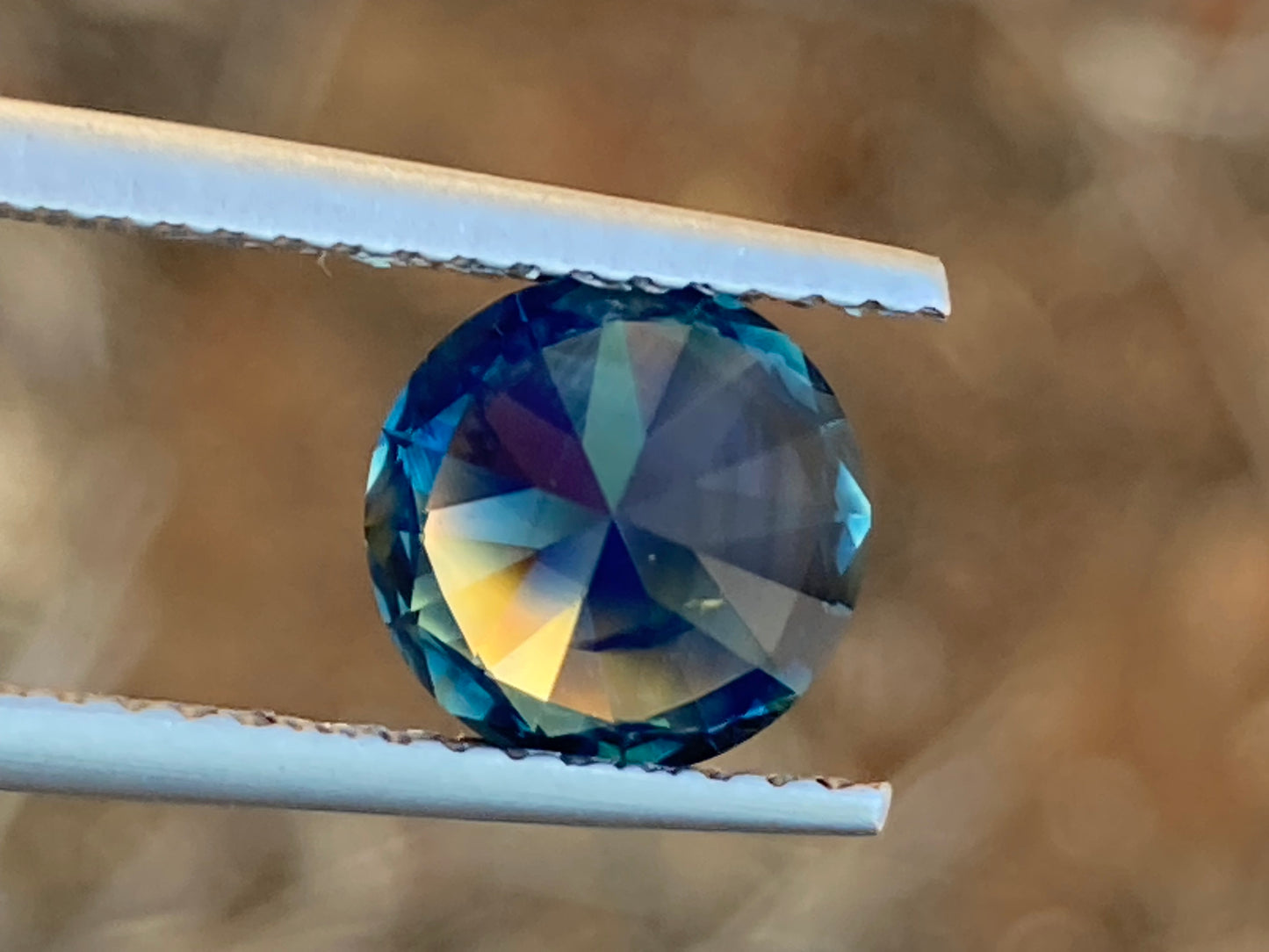 046- 1.92ct Australian Sapphire Blue Yellow Parti ROUND CUT