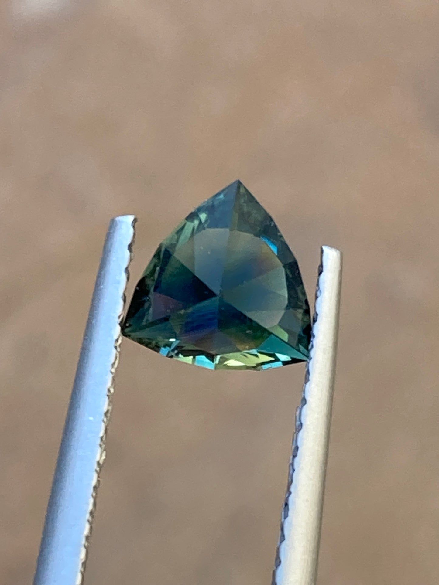 041- Parti Australian Sapphire 1.12ct TRILLION CUT