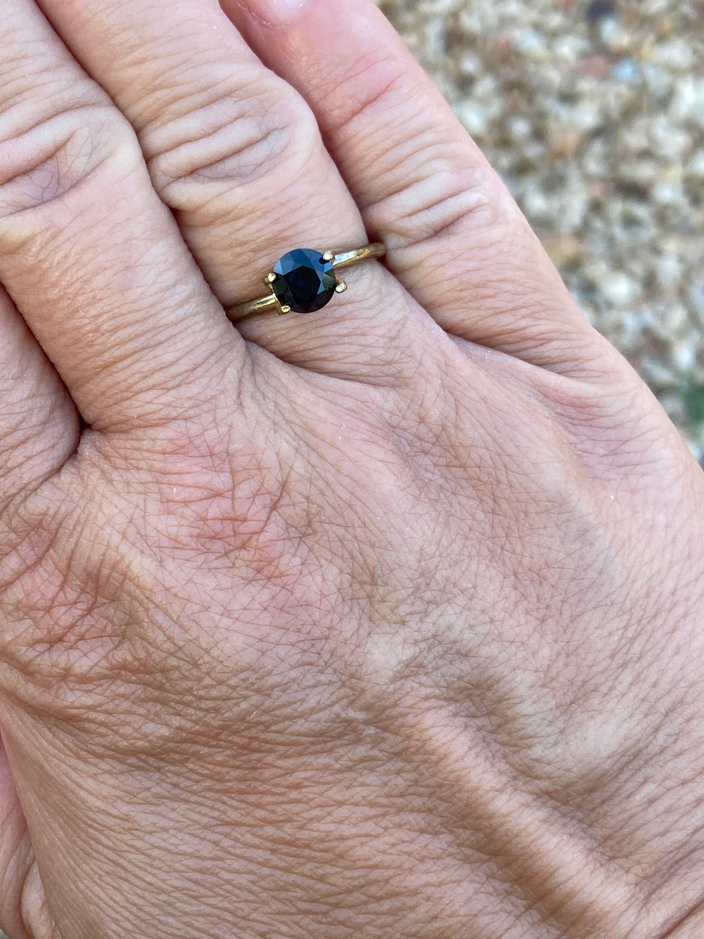 059- Dark Blue Australian Sapphire 1.27ct ROUND CUT