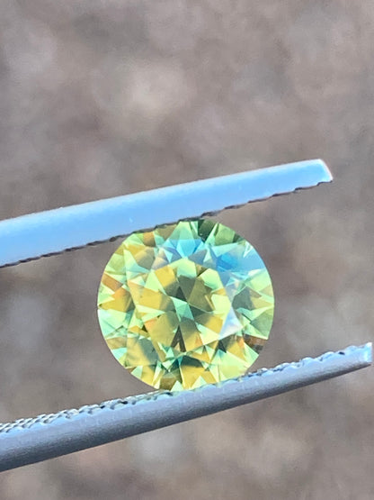 036- Yellow Parti Australian Sapphire 1.3ct ROUND CUT