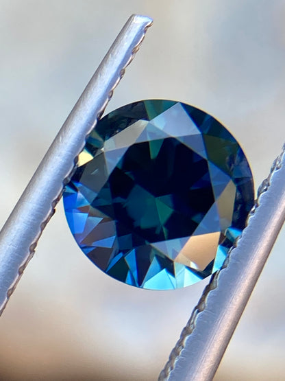 039- Steel Teal Australian Sapphire 1.45ct ROUND CUT
