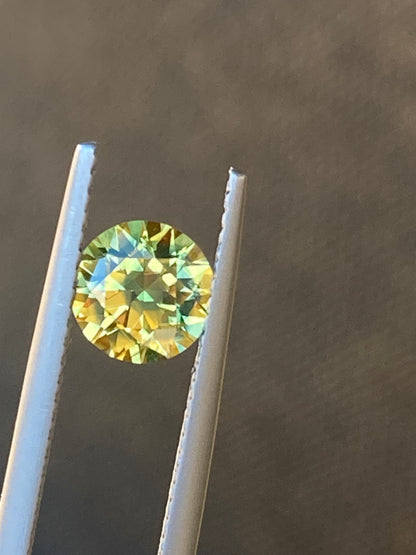 036- Yellow Parti Australian Sapphire 1.3ct ROUND CUT