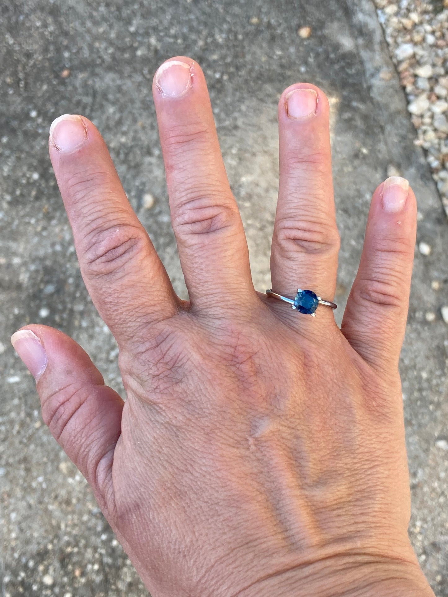 039- Steel Teal Australian Sapphire 1.45ct ROUND CUT