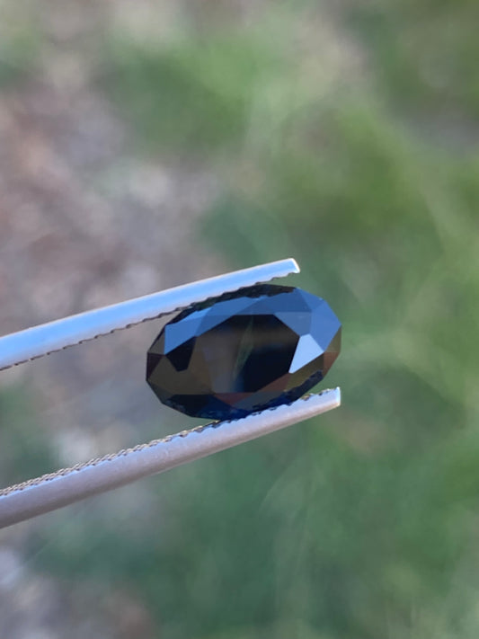 006- Australian Sapphire 2.25ct Dark Blue OVAL CUT