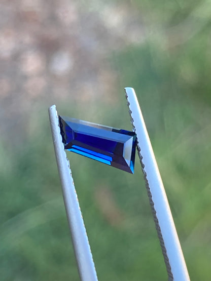 012- BLUE Australian Sapphire 1.15ct FREEFORM CUT