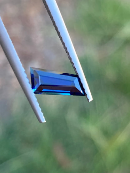 012- BLUE Australian Sapphire 1.15ct FREEFORM CUT