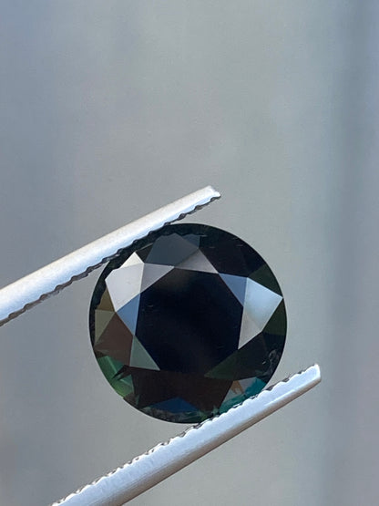 030- Australian Sapphire 4.17ct Dark Blue ROUND CUT engagement ring stone