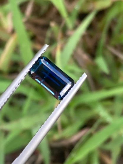 023- DARK BLUE Australian Sapphire 1.7ct EMERALD CUT