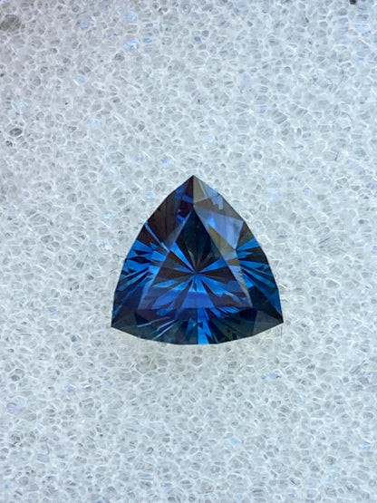 021- STUNNING!!! True Blue Natural Australian Sapphire 0.93ct TRILLION CUT