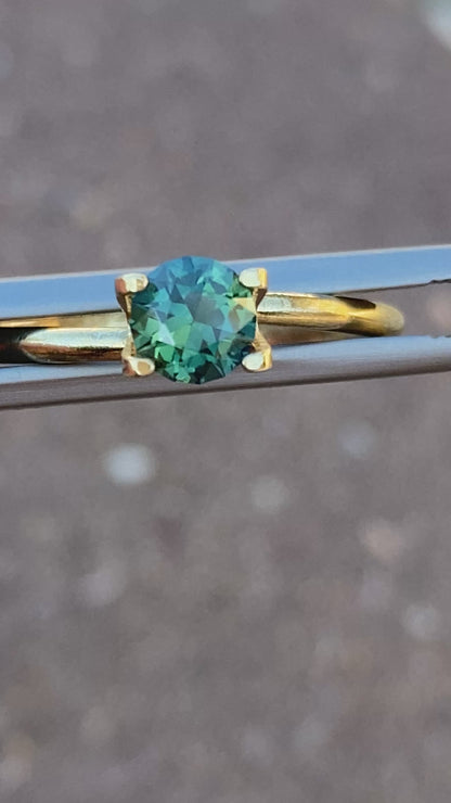 016- Australian Sapphire 0.75ct Green Blue Teal Parti ROUND CUT