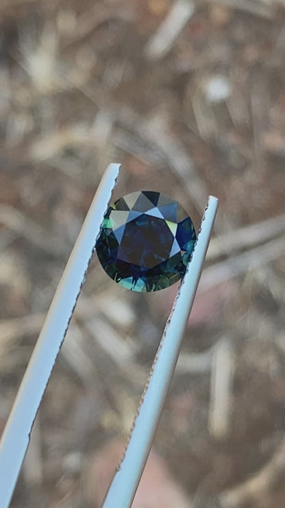 058- 1.67ct Dark Blue Australian Sapphire Round CUT Engagement stone