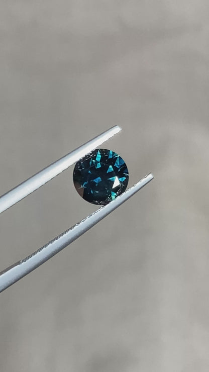 058- 1.67ct Dark Blue Australian Sapphire Round CUT Engagement stone