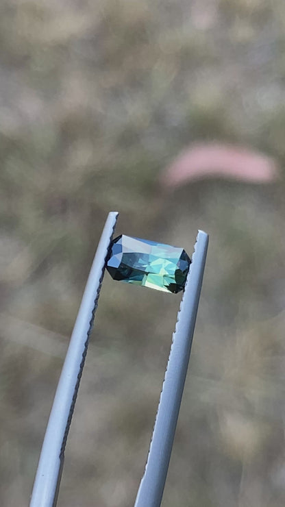 017- Green Parti Australian Sapphire 0.75ct RECTANGLE CUT